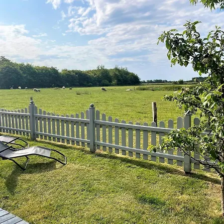 Prázdninový dům Hundeurlaub Bei Karin, Holzhaus, Eingezaeunter Garten, E-ladestation, Wlan, Ebenerdig Emmelsbüll-Horsbüll